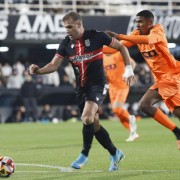 西媒：莫斯克拉拒绝瓦伦西亚开出的续约合同，他想要为阿森纳效力