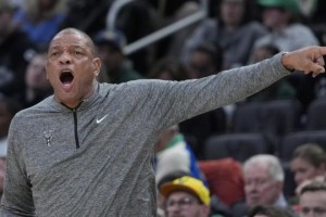 最后1分钟领先7分被翻仅2队 猜猜他们都是谁的兵？