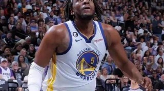 开云体育网址-永远不要低估一颗总冠军的心！勇士或复制火箭神话