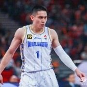 今天不准！陈盈骏出战34分钟 14中4&amp;三分8中2拿到12分7助